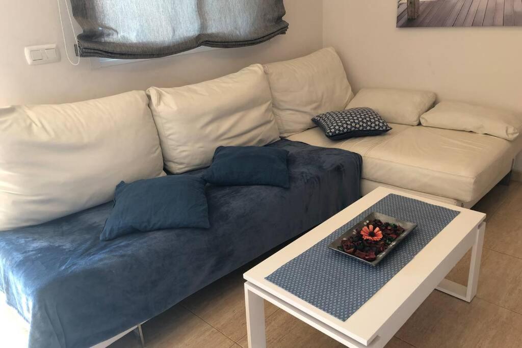Beautiful Apartment With Swimming Pool And Beach Alicante Kültér fotó