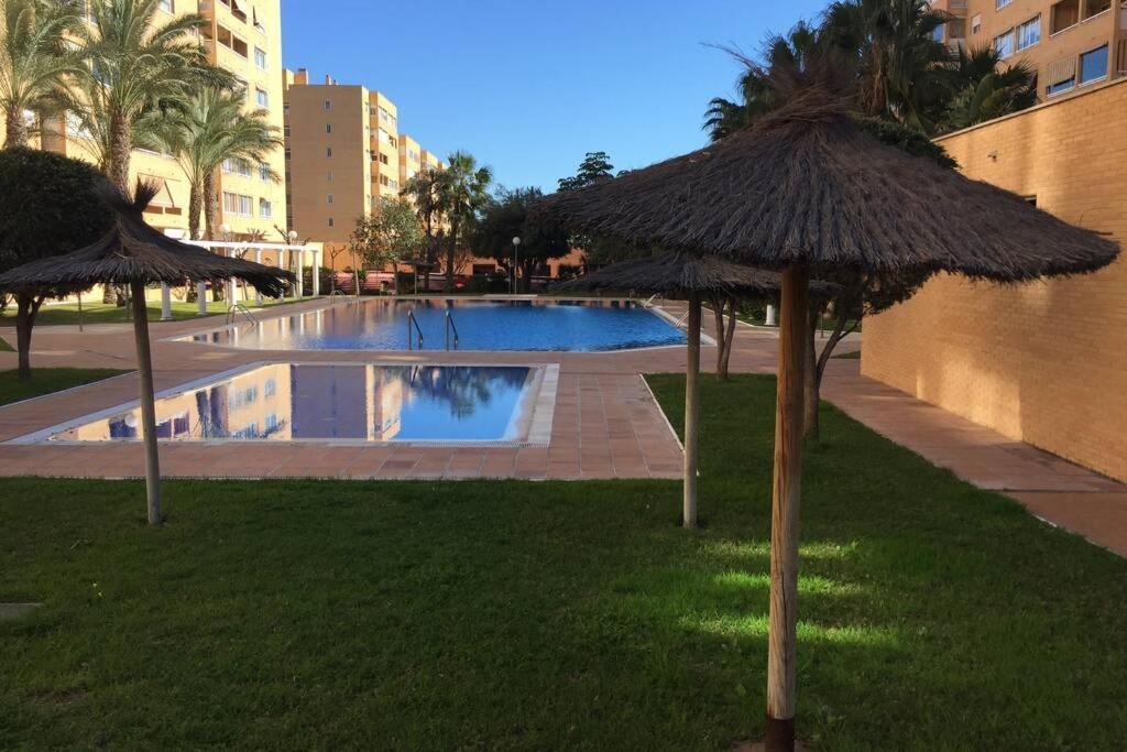 Beautiful Apartment With Swimming Pool And Beach Alicante Kültér fotó